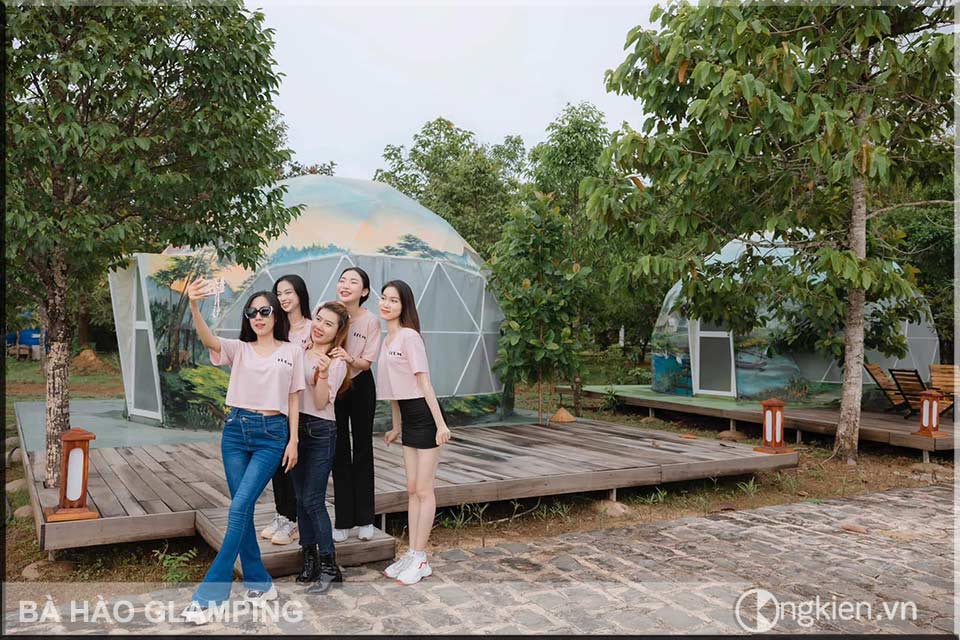 Bà Hào glamping view 2