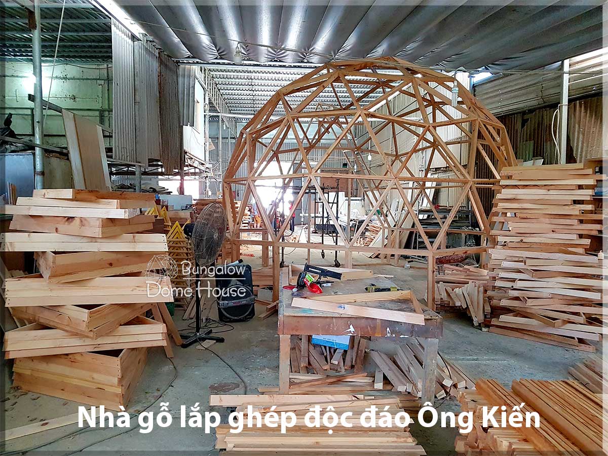 lắp ghép nhà gỗ Dome House tại xưởng sản xuất