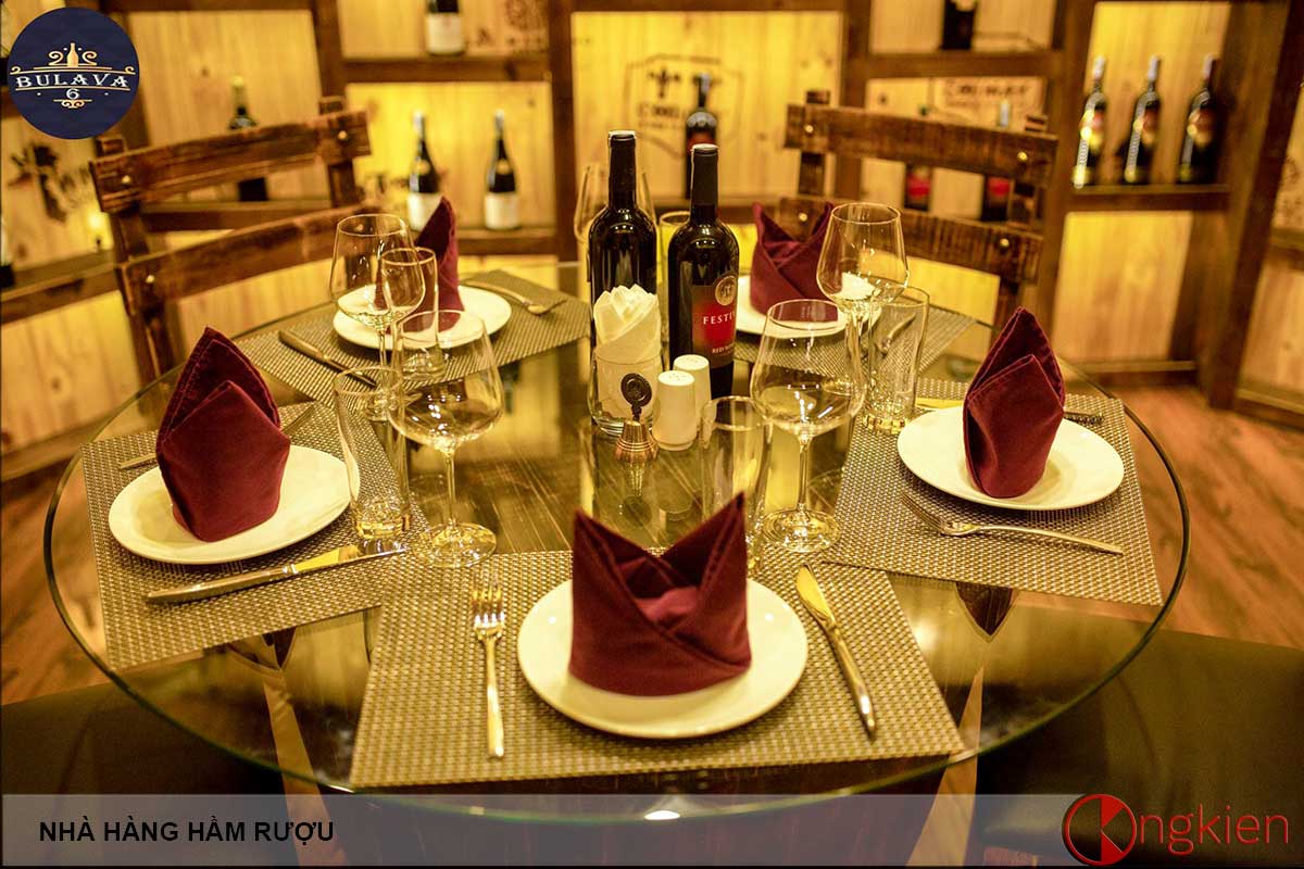 trang trí bàn ăn hầm rượu nhà hàng Bulava