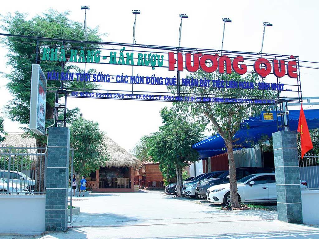 nhà hàng hầm rượu Hương Quê