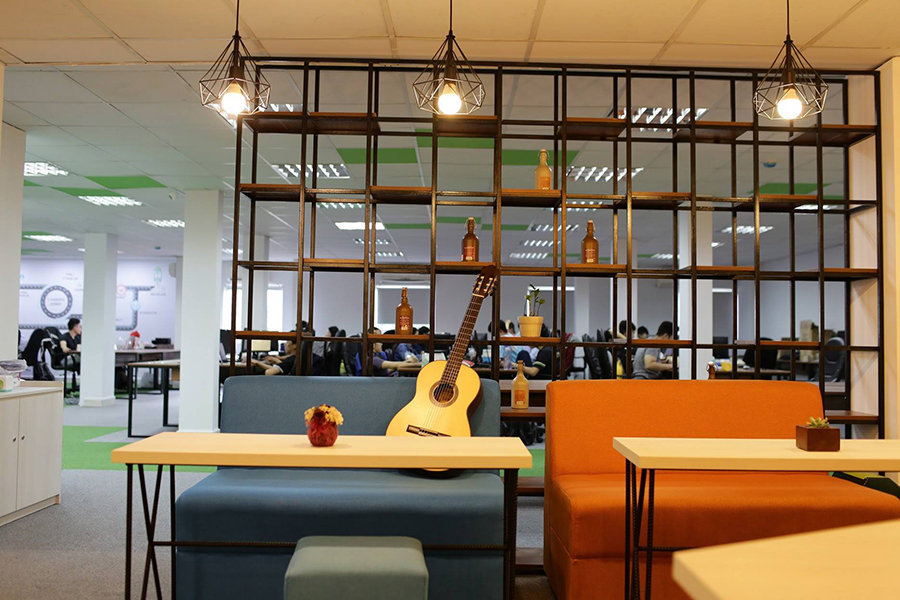 Thiết kế thi công nội thất văn phòng Saigon Technology