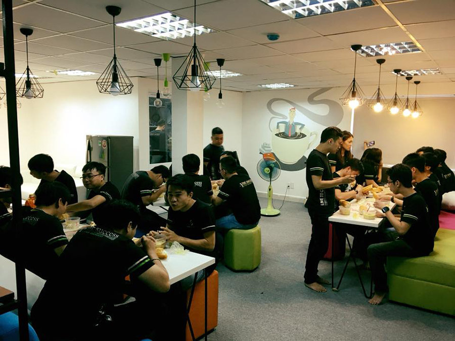 Thiết kế thi công nội thất văn phòng Saigon Technology